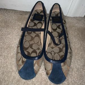 Coach flats